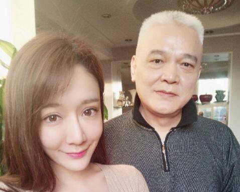 "钻山豹"申军谊:抛弃妻女恋上贾妮,同居八年却为女儿不婚_燕妮_工作