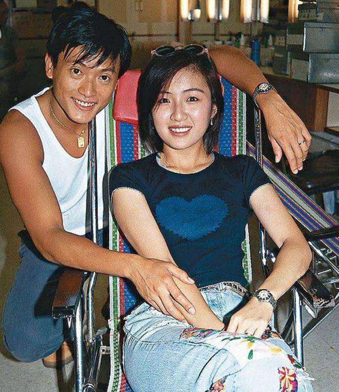 黄祖儿曝魏骏杰个人隐私,滕丽名二遇渣男遭分手,嫁豪门七年丁克_因为