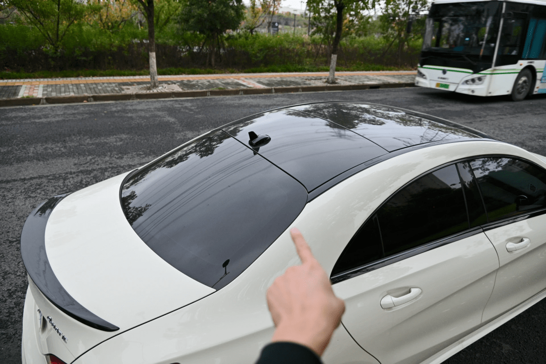 【路试笔记】二手 奔驰cla220:18万买奔驰四门小轿跑,颜值"满格"_搜狐