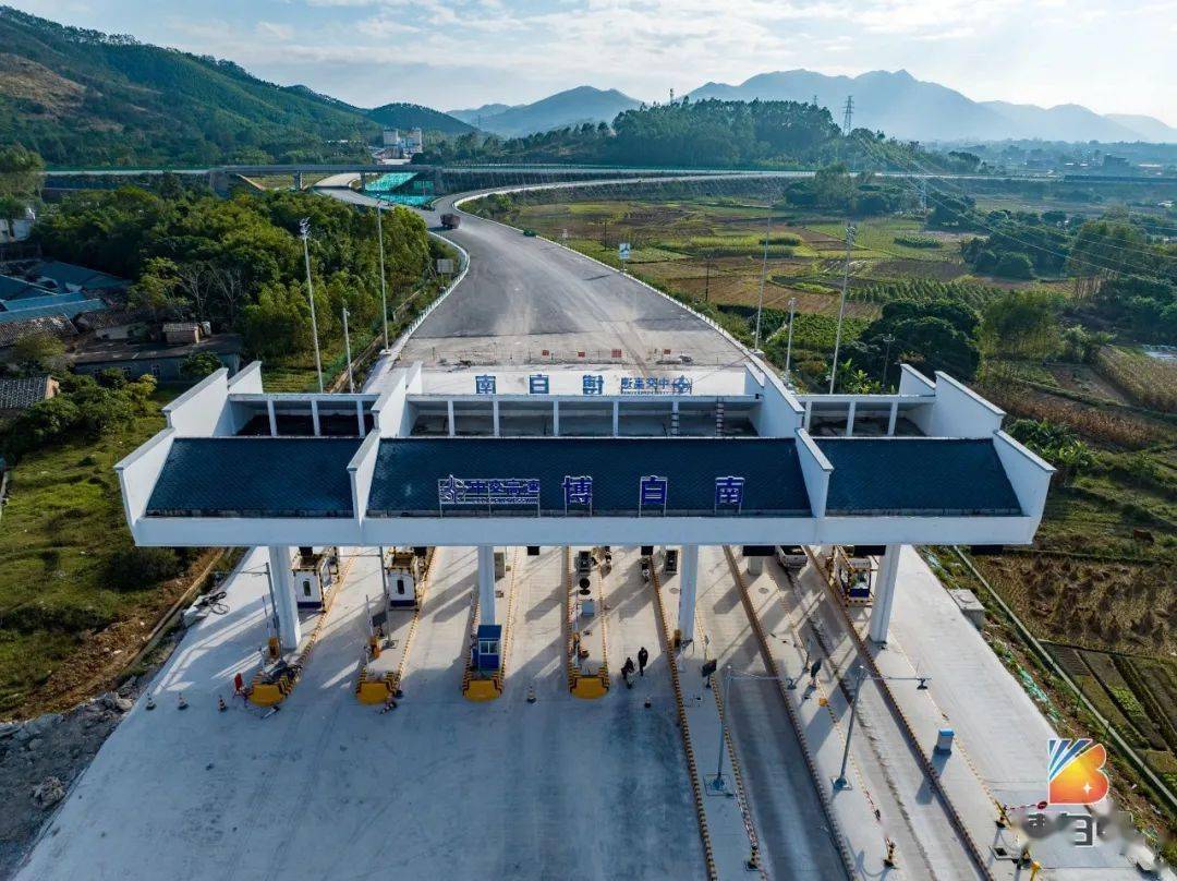 浦清高速全线24套etc收费门架全部安装完成_博白_高速公路_系统