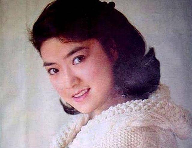 任冶湘:80年代红极一时,28岁患病息影,田晓霞一角无人超越_表演_电影