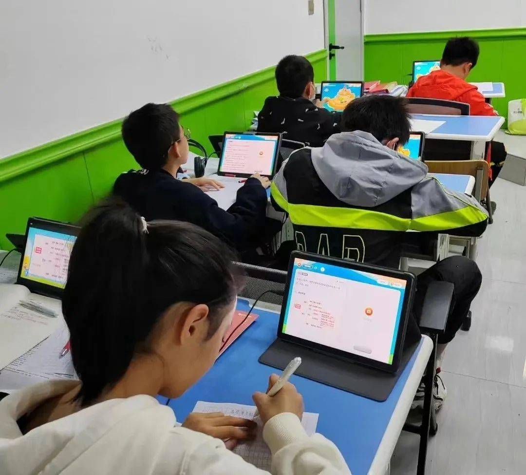 爱尖子全国半数省队都上过的课2023年爱尖子寒假集训营报名通知