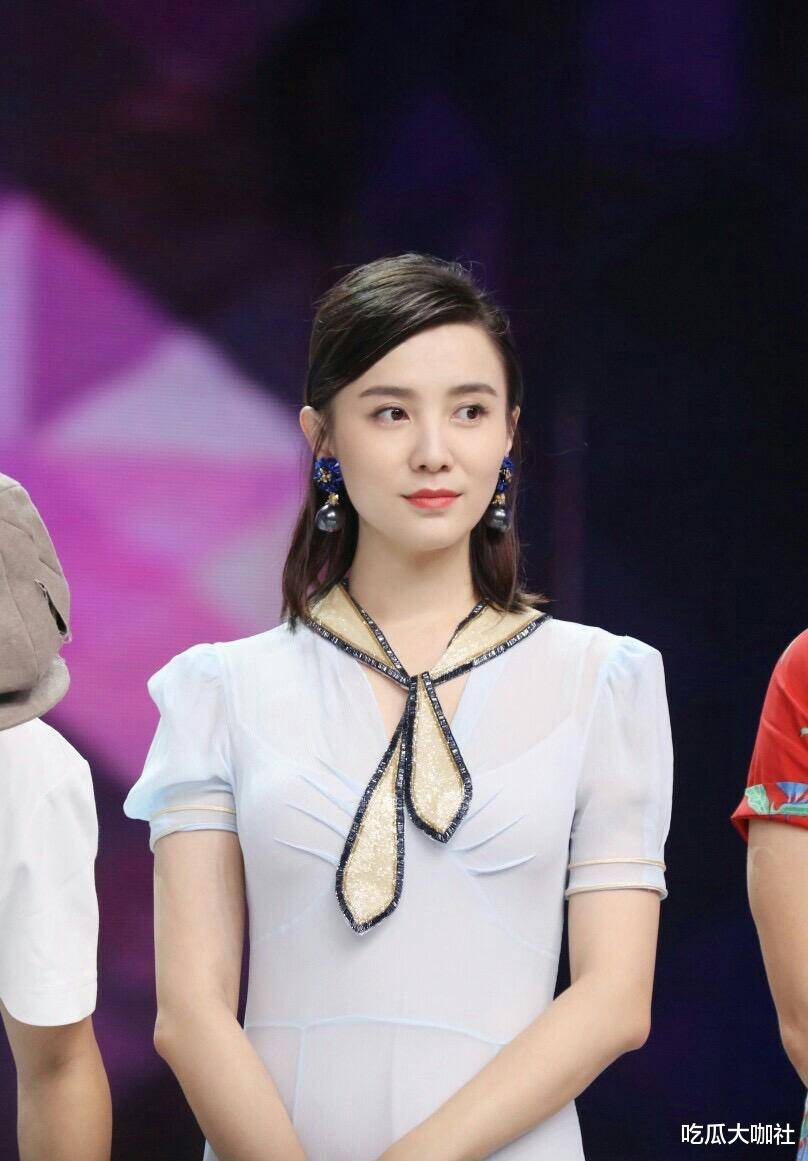 宋佳:游走于两个已婚男人之间,到头来谁都不选,只谈恋爱不结婚_父母