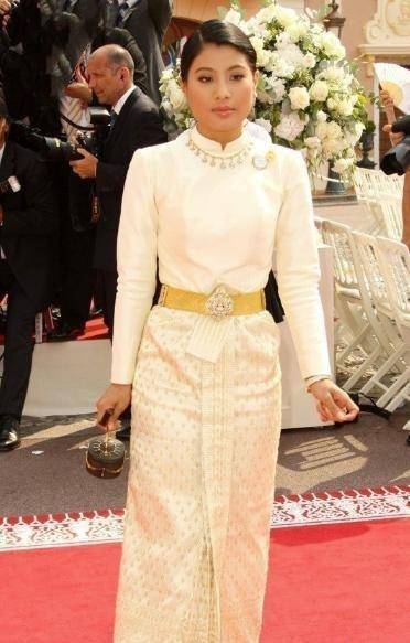 思蕊梵小公主,在泰国王室成员中,为什么会那么受宠呢?_王冠_因为_其他