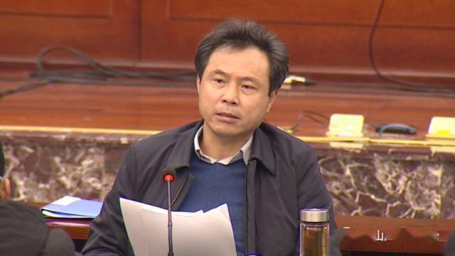 【罗山新闻】周哲主持召开全县疫情防控工作推进会议(20221211期)