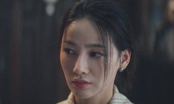 这部电视剧火了,相信单棱的饰演者付枚会更加容易成为享受《瞄准》的