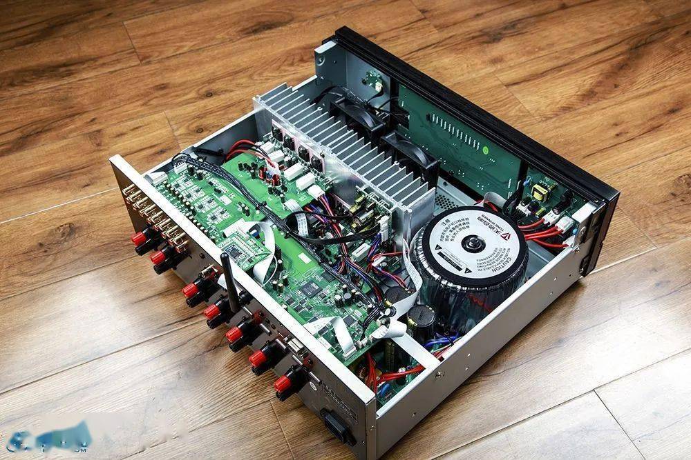 采用了目前技术成熟度最高的蓝牙音频芯片ats2825