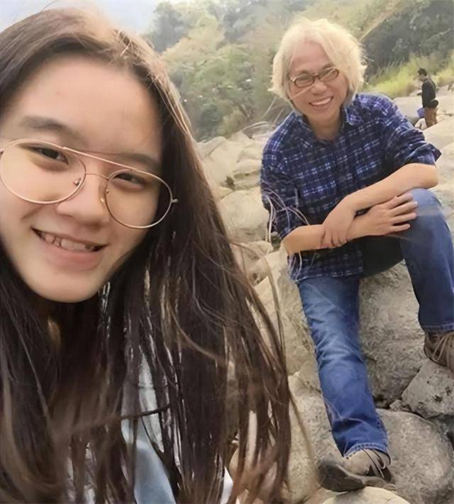 2013年,17岁女孩林靖恩与比她大40岁的李坤城相恋,后来怎样了?