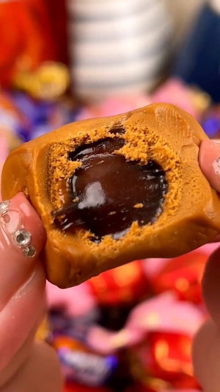 爆浆太妃糖零小馋零食新品