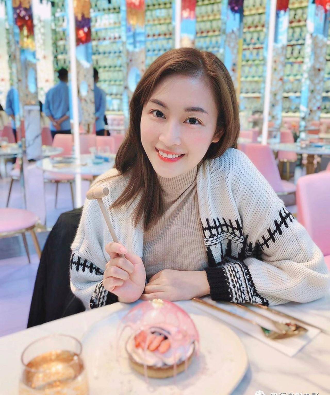 周梓盈在去年已宣布离开tvb.4.