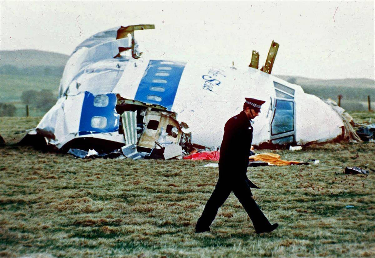 洛克比空难第三名嫌疑人在美国羁押,涉嫌制造炸弹致270人罹难_英国_格