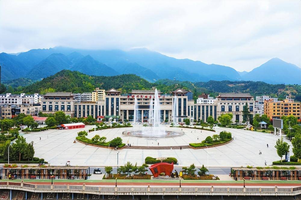 山阳县:构建项目建设新格局 推动县域经济大提速_发展_乡村_产业