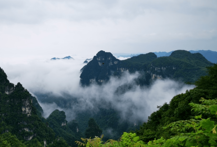 施秉雲臺山雲臺山之所以迷人,貴在