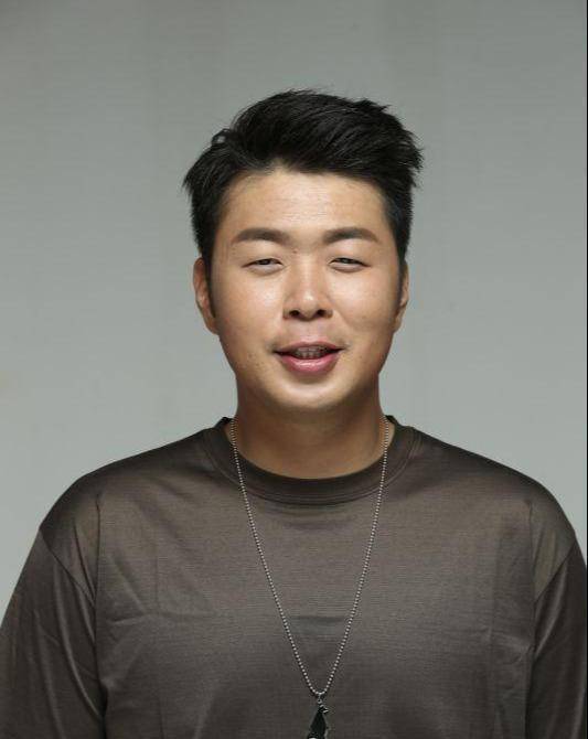 杜海涛姐姐,杜海涛妈妈和杜海涛,三个人长相是复制粘贴吗?