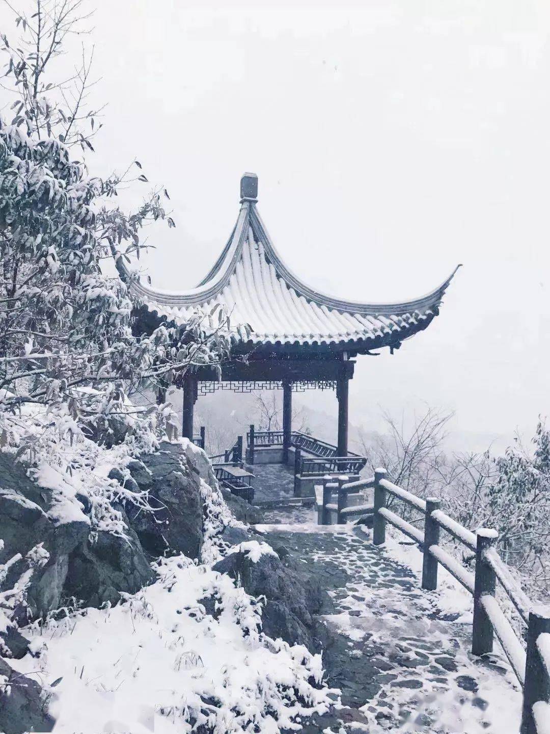 苏州大阳山雪景图片