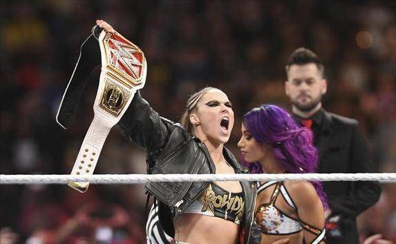 隆达罗西加入的wwe,到底是个什么运动?_表演_动作_肌肉