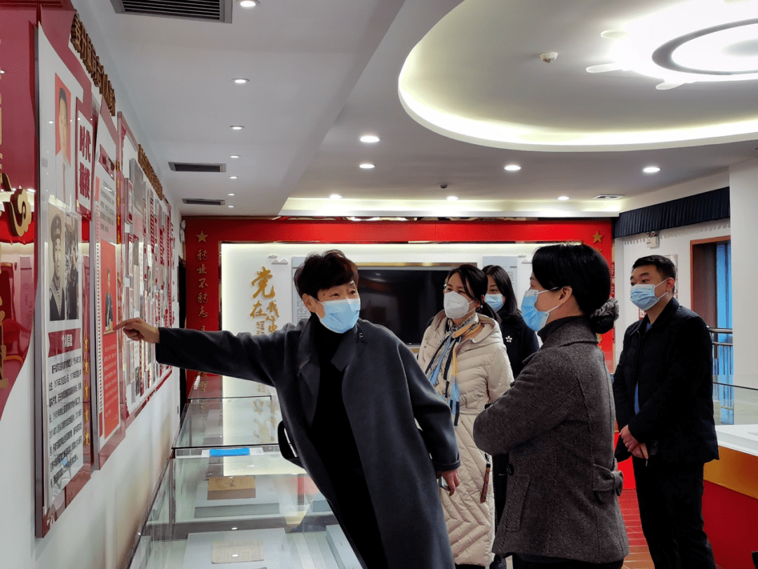 市委老干部局调研指导市发改委老干部工作_郑利红_建设_雷光承