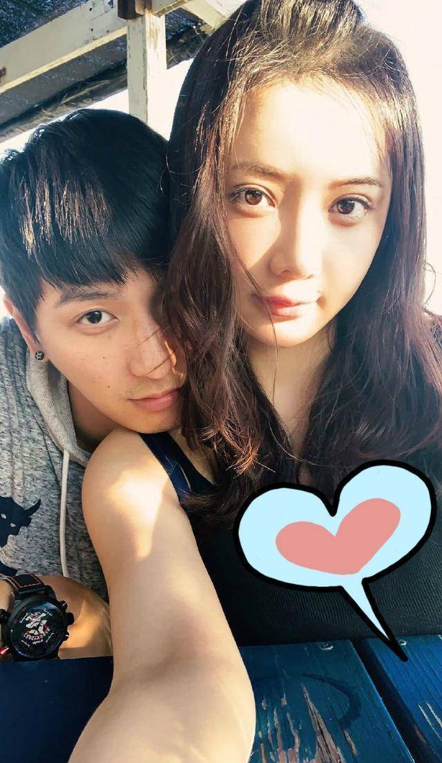 与小7岁娇妻官宣结婚才11天,宝宝性别已公开_杨奇煜_祝福_爸爸