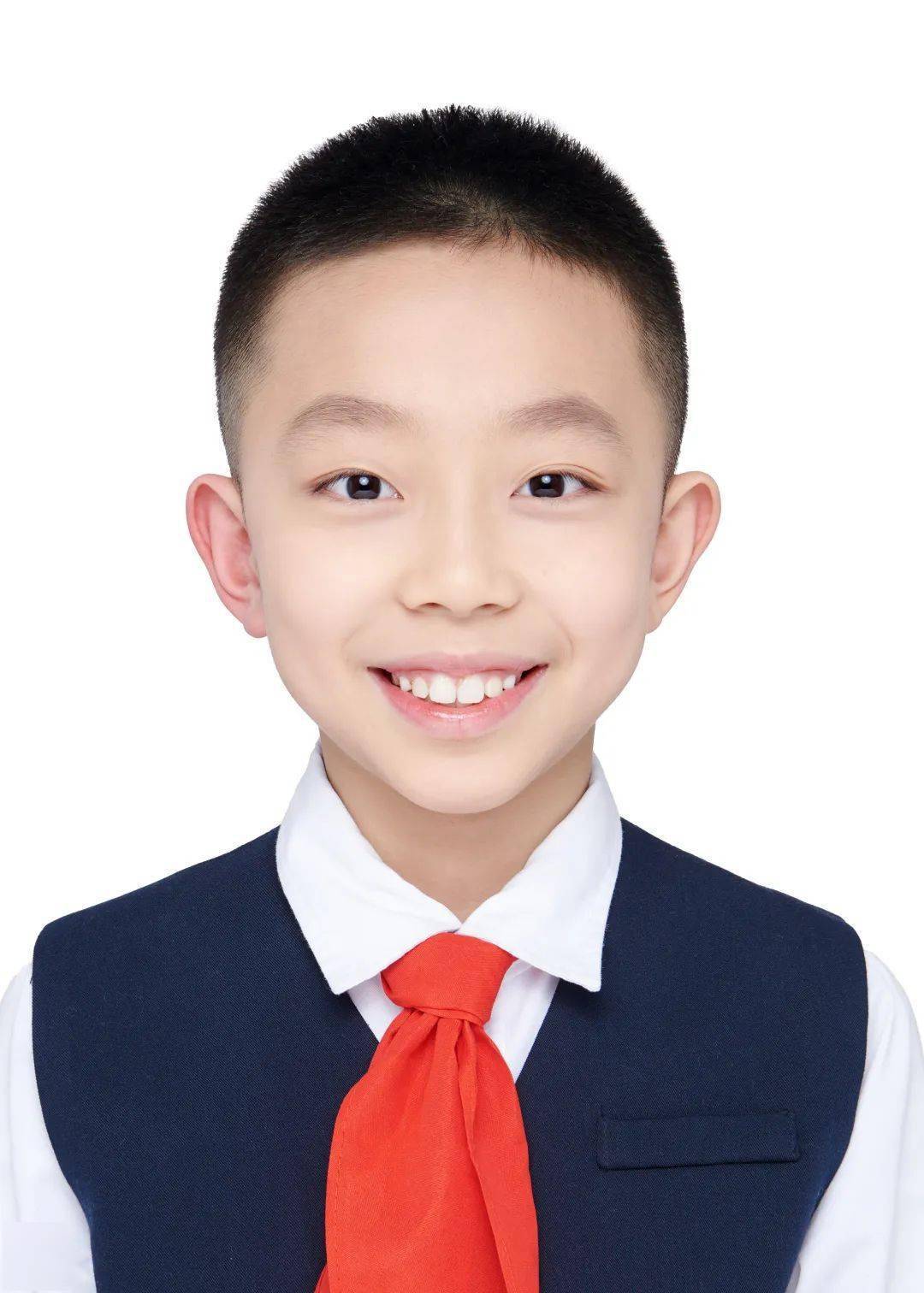 副大队长徐铭泽 乐海扬帆联合中队副大队长王润涵 艺海雏鹰联合中队