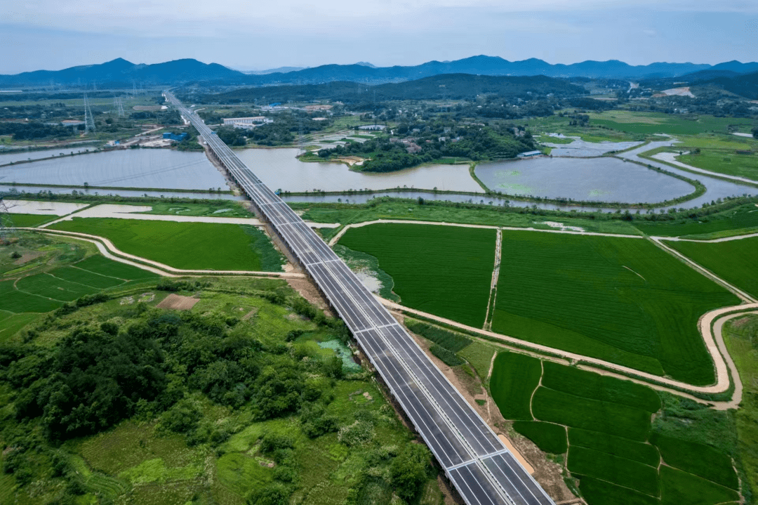 德上高速合枞段26日全线通车