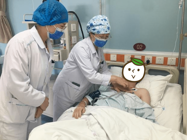 ta真的很"凶"_气胸_治疗_自发性