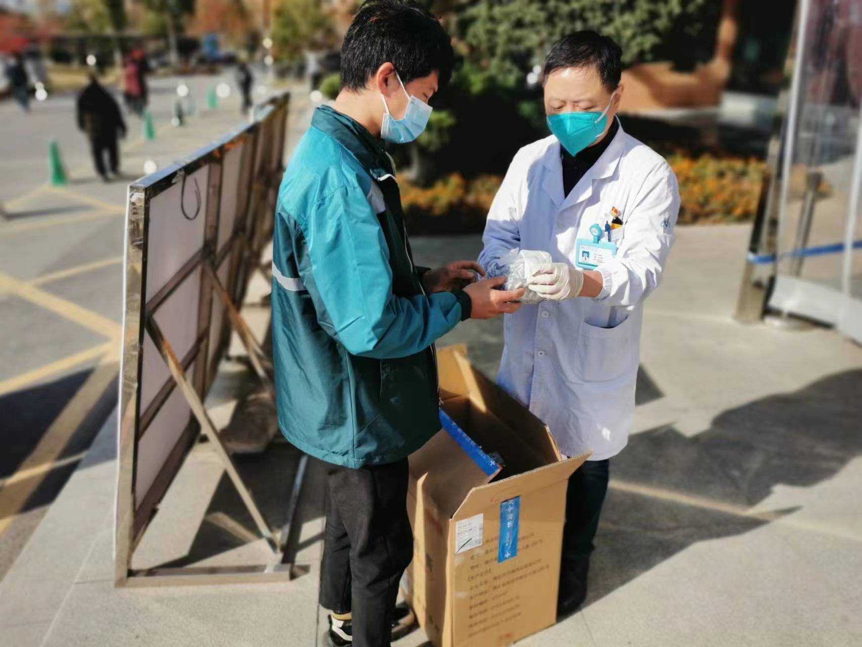 “邮医”联手,送药到家_邮政_南京_服务