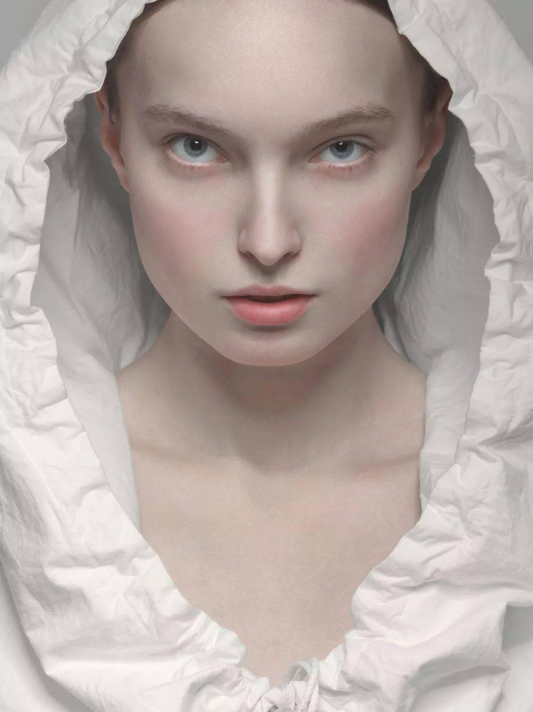 视界| 莫兰迪色肖像_作品_版权_意大利