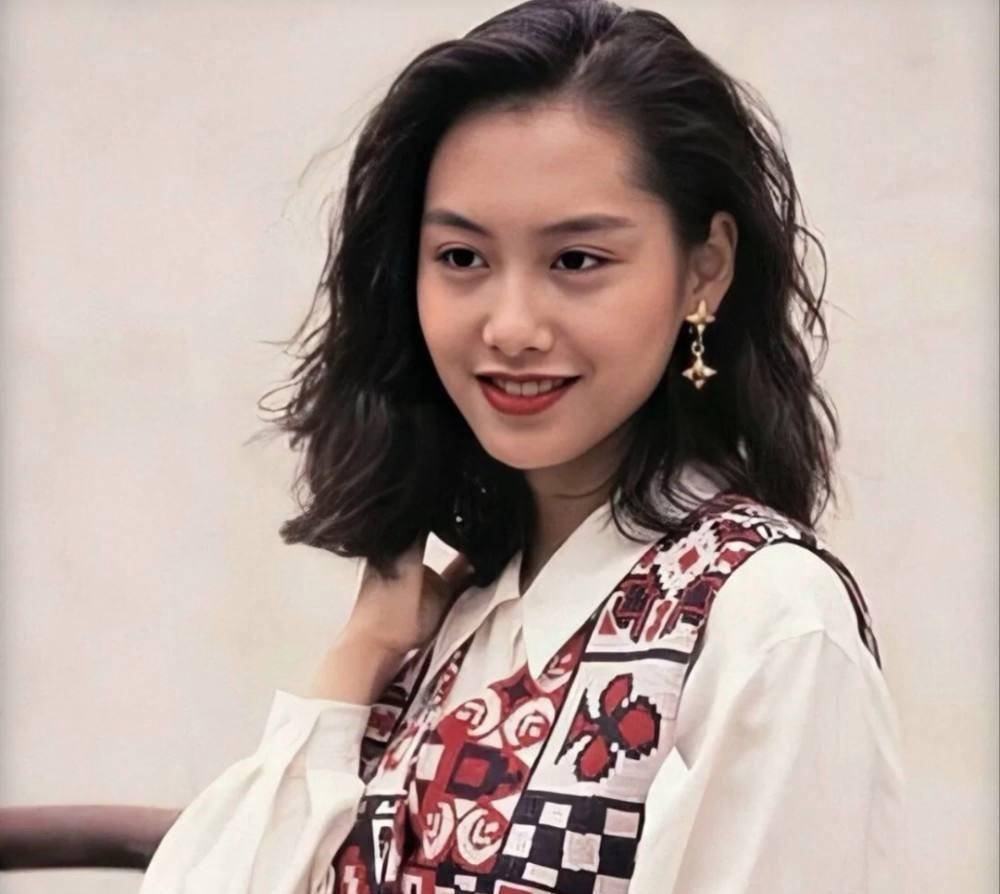 港台十大美女,你认为谁是第一?_杨宝玲_中国香港_电影