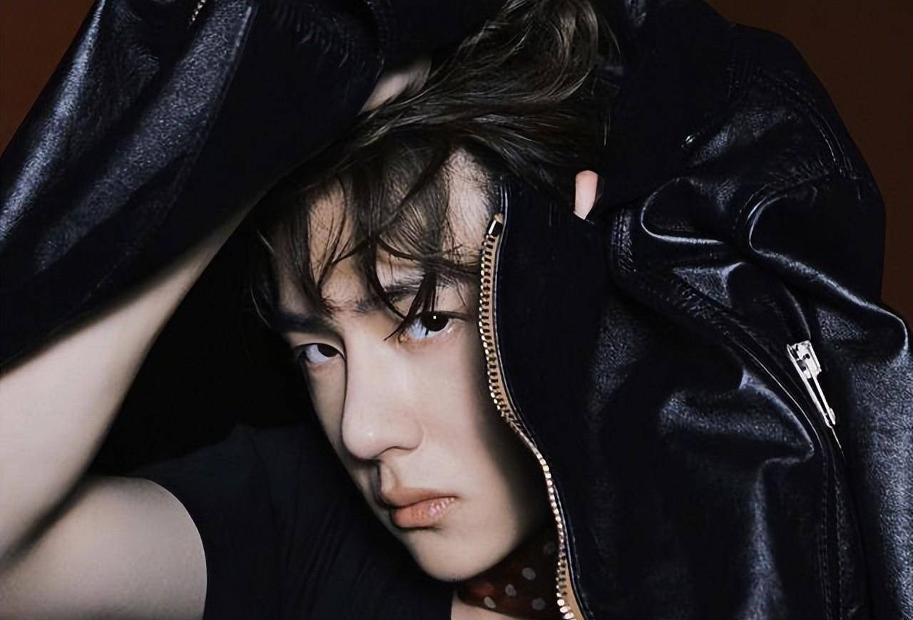 欺负导演上瘾,对待粉丝高冷的王一博,缘何能够成为4000万顶流?