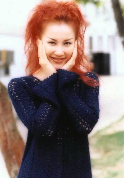 李玟(coco lee),1975年10月17日出生于中国香港,华语女歌手,影视演员.