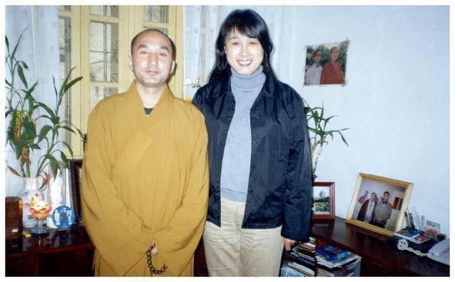 她曾是央视一姐,却因工作和丈夫分居17年,如今两人成这样_节目_汪文华