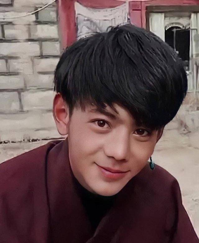 邀艺人嘉宾有杨紫,黄子韬,大张伟,刘维,郭麒麟,刘宪华,陶晶莹,虞书欣