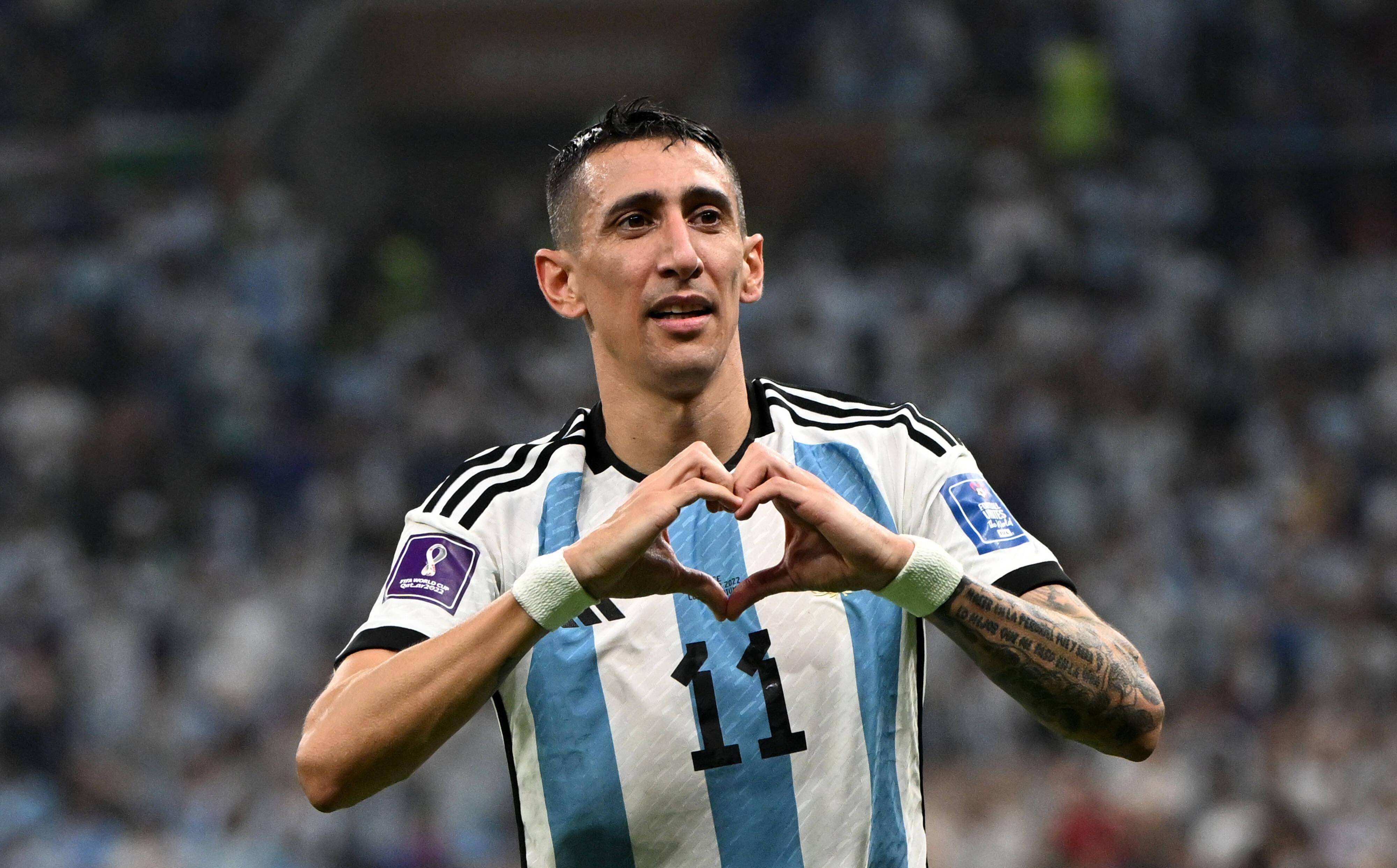 的确很冒险,毕竟法国速度很快,迪玛利亚也不喜欢防守,在加上梅西,2