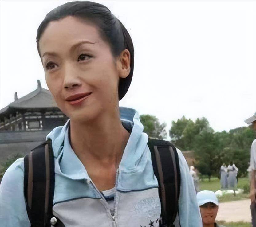 《京港爱情线》播出25年,剧中演员境况不一,小配角逆袭成影帝_李亚鹏