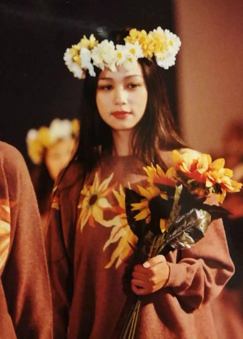 上世纪90年代的国产女模特,"盘儿靓范儿正"一点都不落伍~_瞿颖_眼球