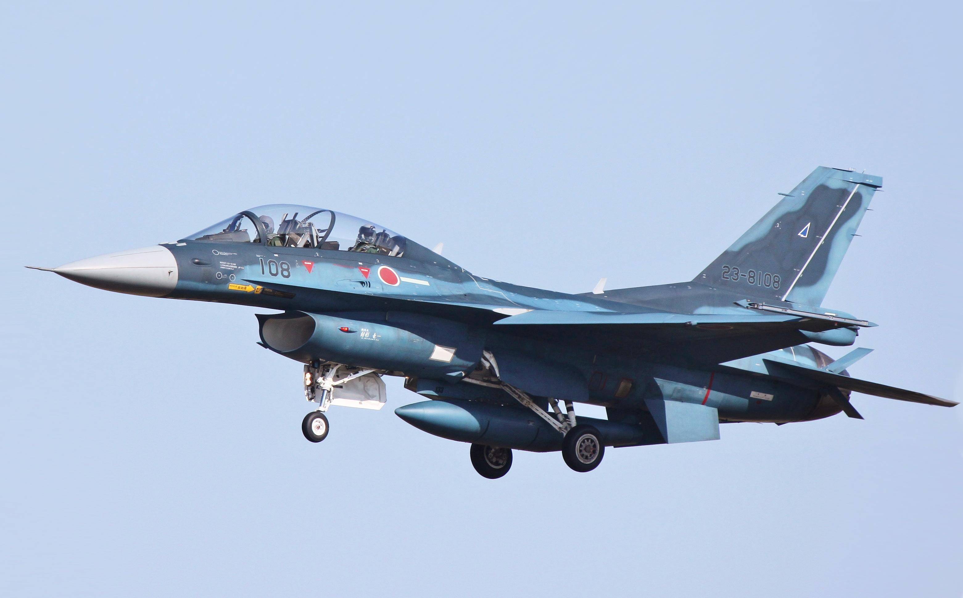 f-16向日本居民区抛投空油箱后,日本寻求和英合作替换f-2_日美军_未来