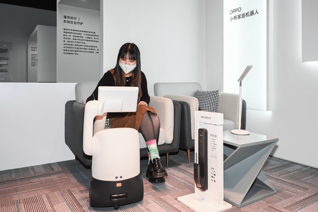 oppo四足机器人亮相未来科技大会!哪些功能值得商用推广?