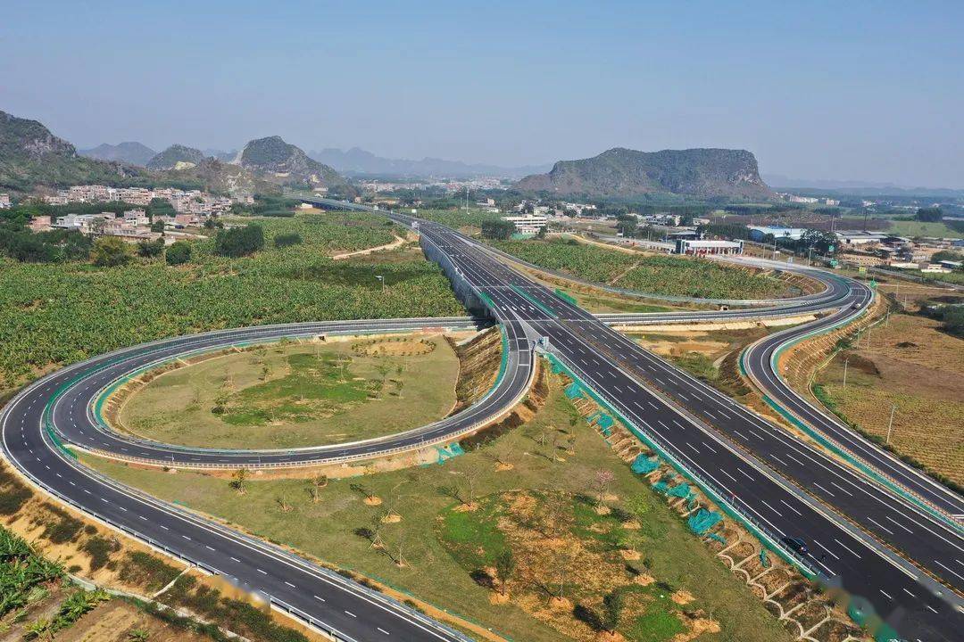 平南高速正式通车