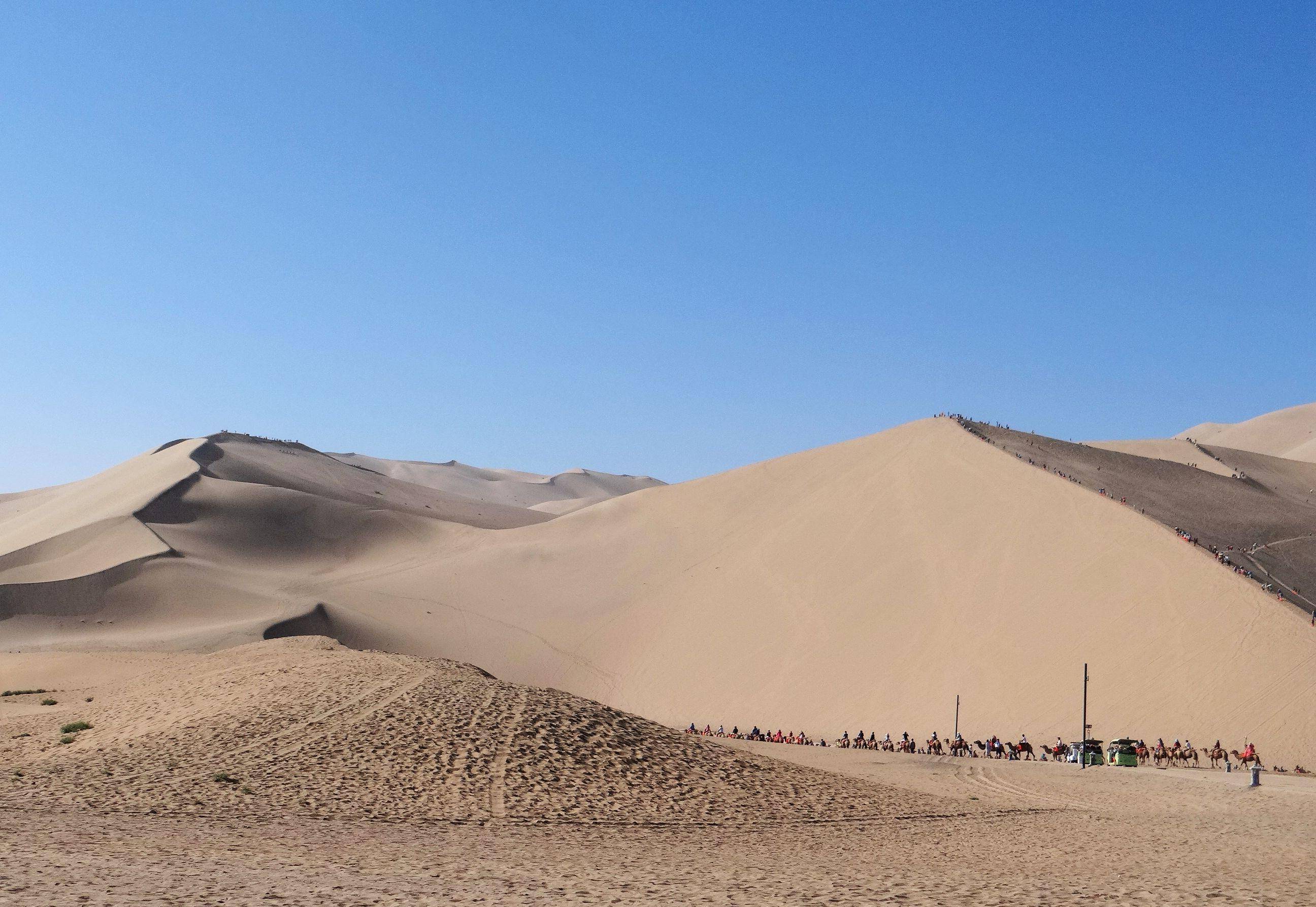 敦煌鸣沙山照片图片