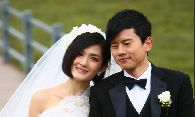 张杰卡点为谢娜庆生,这四对夫妇的爱情让人羡慕_陈小春_应采儿_jasper