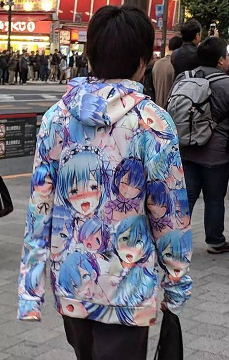 面对突然流行的"阿黑颜",二次元表示:"这锅我们不背"_文化_流量_表情