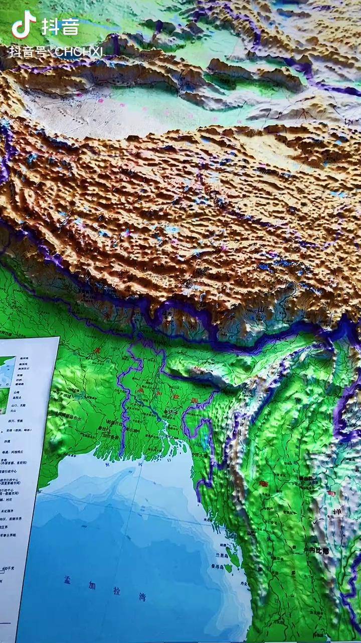 一个挂在墙壁上的国家尼泊尔地形地理知识