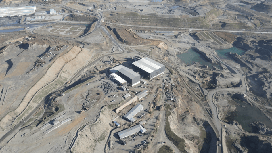 铁矿石生产线此次浙矿重工成为宝武集团利比里亚邦矿项目的破碎设备