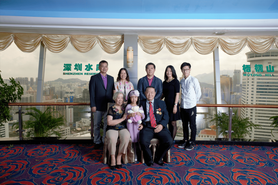 摄影滕文金家庭 杨延康 摄影王子武家庭 刘对现 摄影袁庚家庭 陈远忠