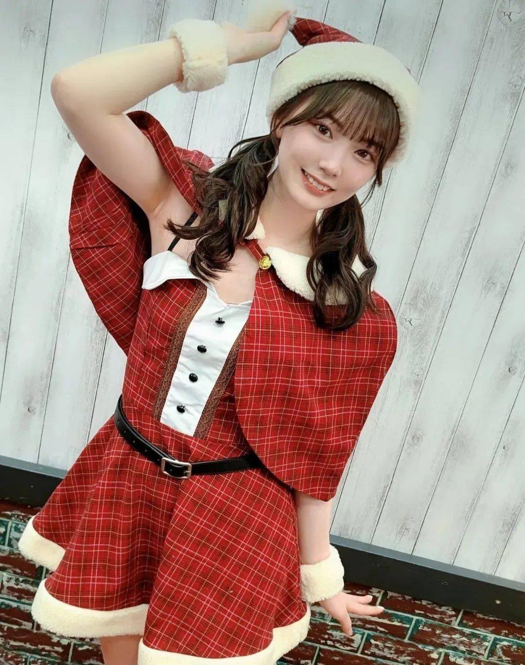 蓝芽水月7.三宫椿6.神木丽5.天海翼4.希岛爱理3.一乃葵2.水卜樱1.