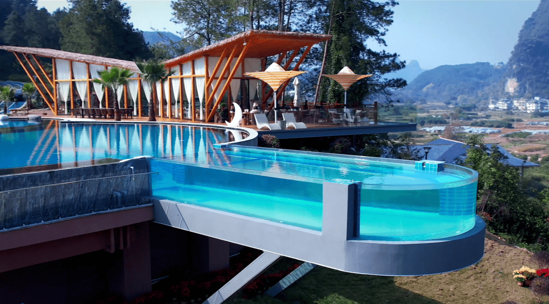 【打卡阳朔网红酒店】阳朔发呆悬空温泉泳池度假酒店~群峰环绕,无边际