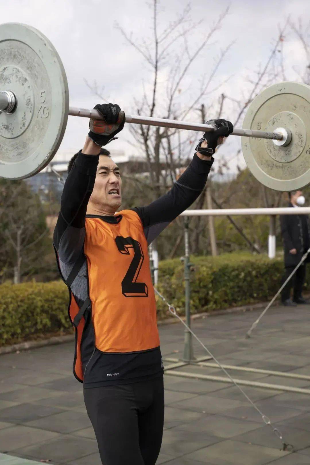 奋斗的"靠谱"青年 铆足干劲绽芳华_工作_陈宇_航空