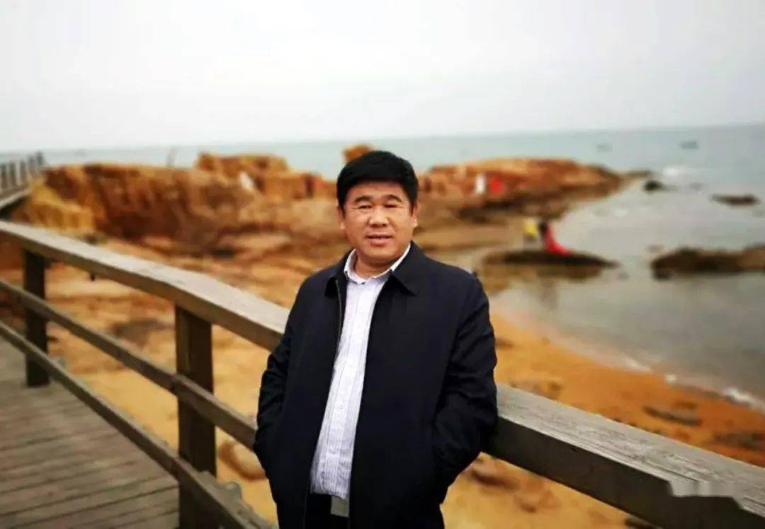 珍品典藏 朱富有藏石欣赏_汉江_cm_规格