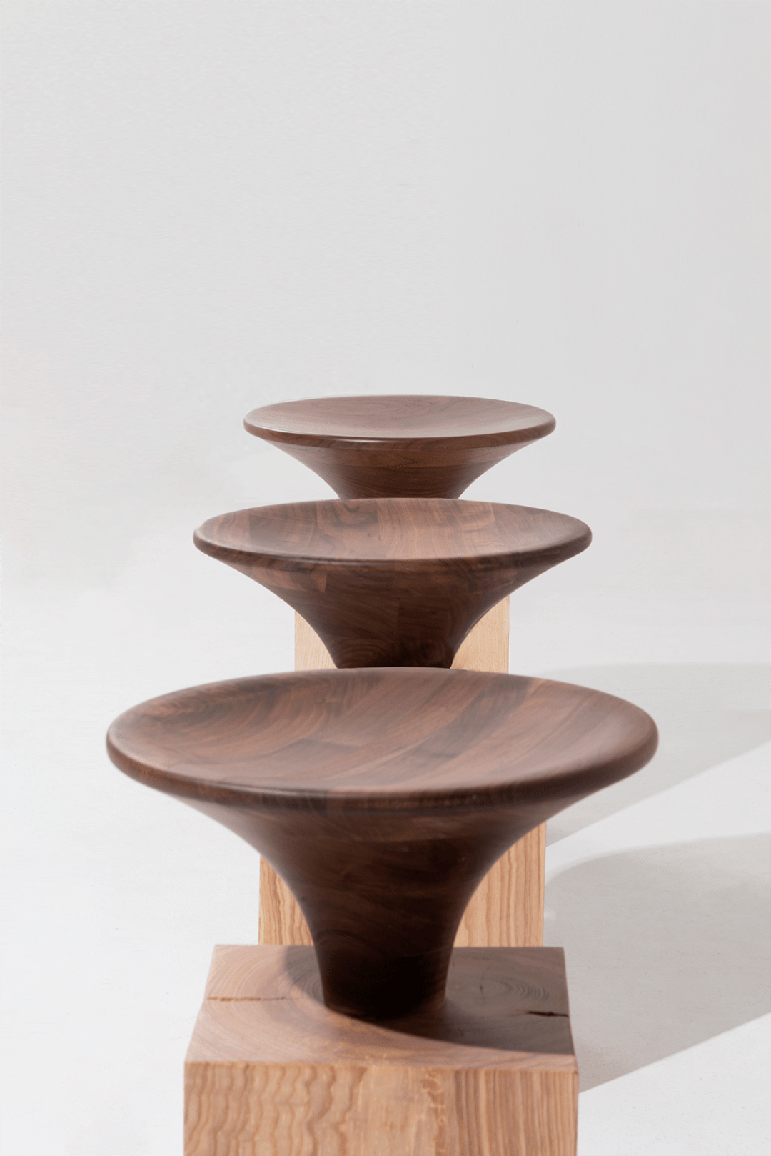 蘑菇凳|我"中毒"了!_设计_中国教育部_家具