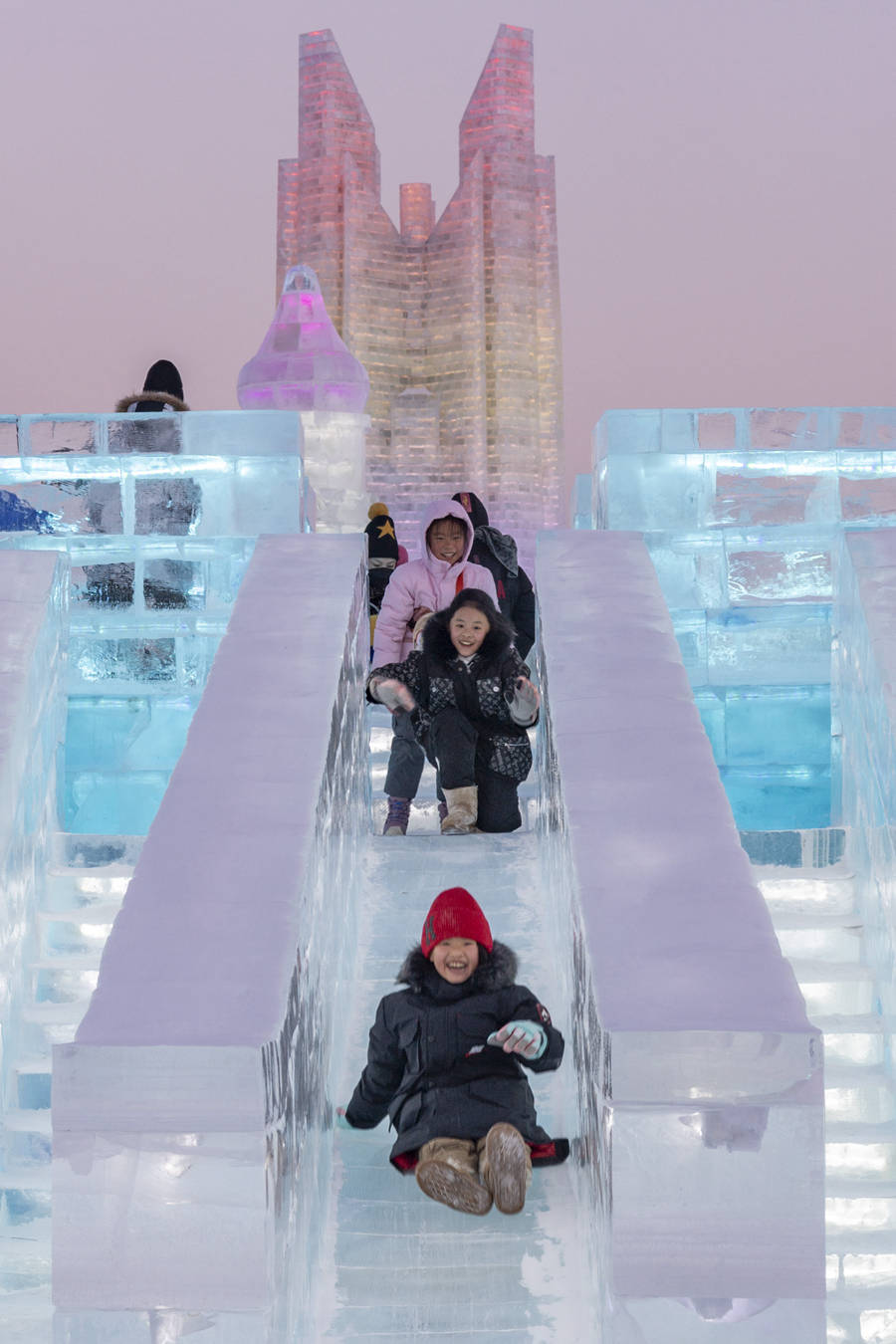 创新、活力、信心——三个关键词透视冰雪经济_哈尔滨_旅游_游客